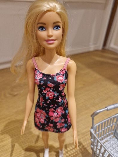 Barbie Shopping Time