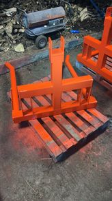 bale lifters