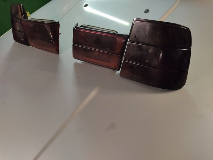 BMW E34 Tinted rear lights