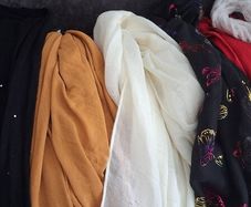 Loads scarfs
