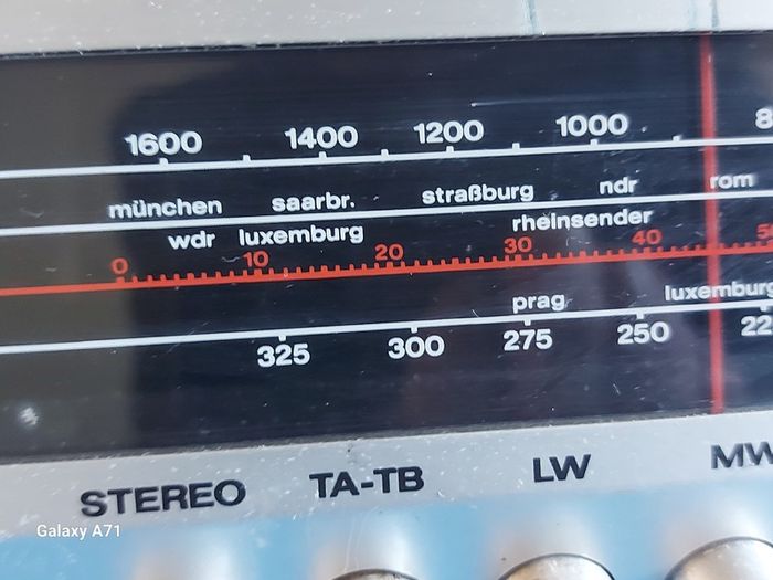 Telefunken Cavatine 201, Mw, Lw Radio plus Tape Deck, German Model in German Language, Powers on and off