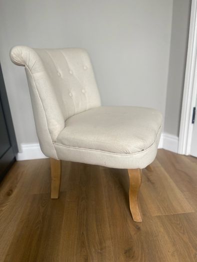 Occasion Chair