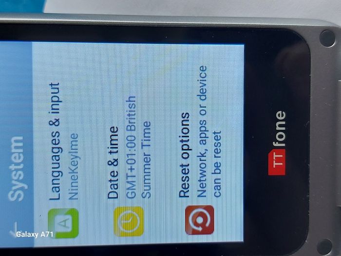 TTPhone, Flip Phone, Model TT970, in excellent like new condition