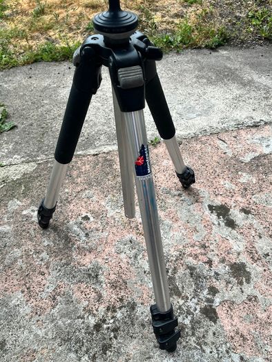 Manfrotto Heavy Duty Tripod