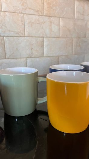 mugs