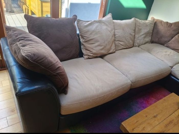 L shaped sofa couch