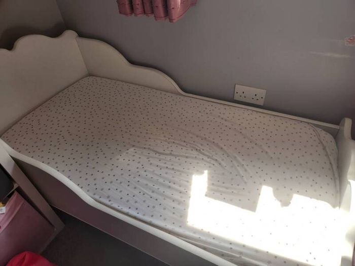 Child's bed age 3 to 6