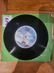 Kim Wilde Chequered Love 7 inch single