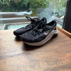 Women's Nike Runners Size 4 UK
