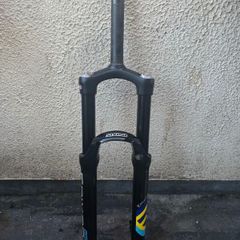 Suntour Epixon 26" Forks untested