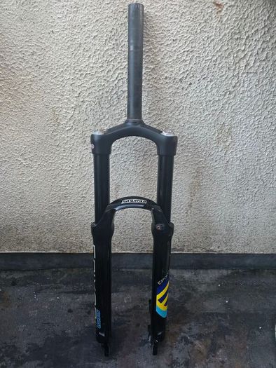 Suntour Epixon 26" Forks untested
