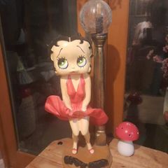 large Betty boop lamp