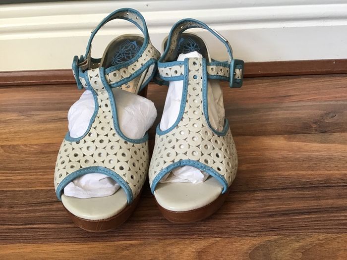 Firetrap Ladies Cream Leather High Heel Sandal Size 3