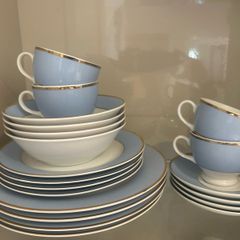 Doulton Pale Blue & Gold Dinner/Tea Set, 20 Pieces