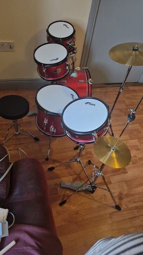 Tiger teenage drum kit