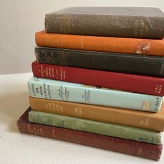 8 Books on historical Costume