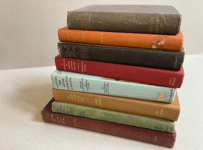 8 Books on historical Costume