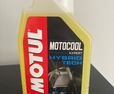 Motul Motocool Expert Hybrid Tech