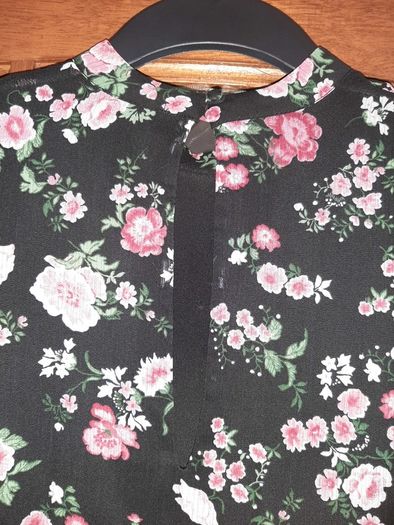 Beautiful Warehouse Blouse, As new