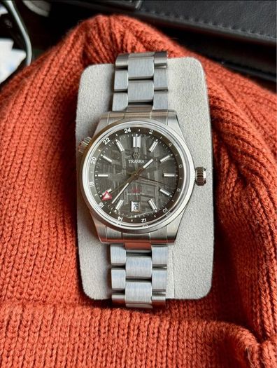 Limited Edition Traska Venturer Gmt Meteorite Dial