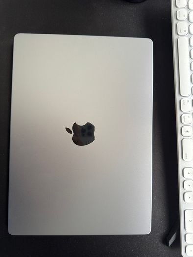MacBook Pro 14-Inch