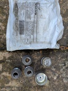 Volvo Lockable Wheel Nuts  30663924