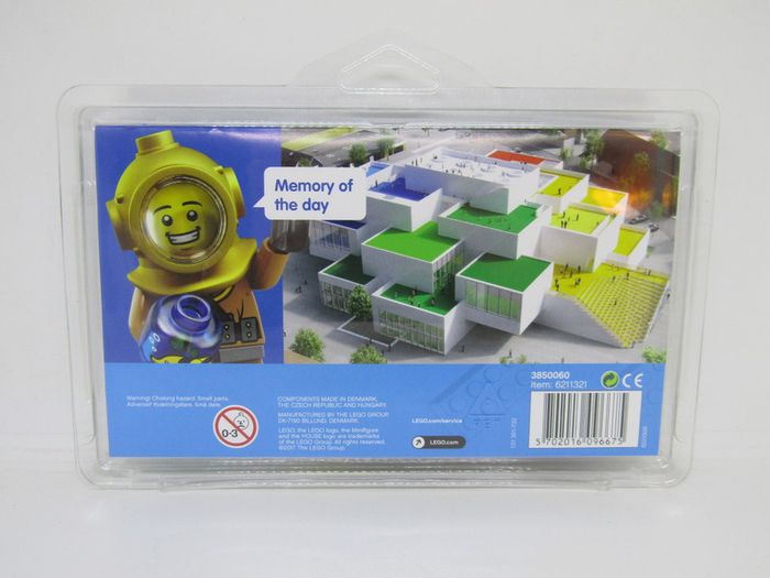 LEGO House Home of The Brick Memory of The Day Billund House Fish Tank Set 3850061 From Lego House Grand Opening Exclusive Limited Edition Rare Hard