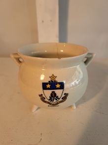 Crock/Skillet Pot Souvenir 'Greystones'
