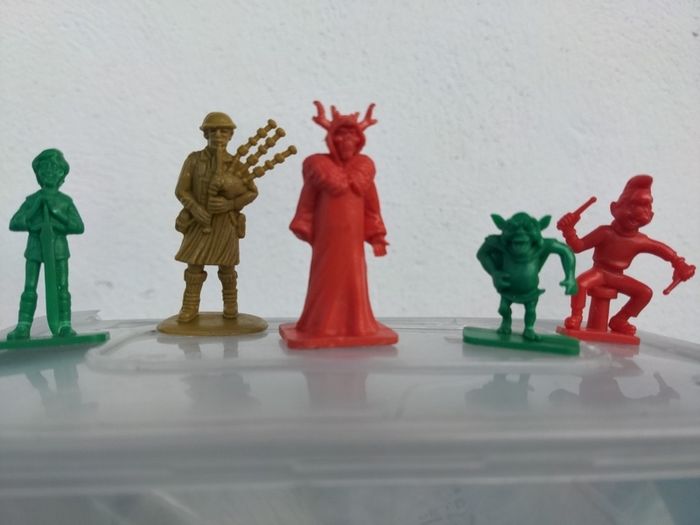 Vintage Rice Krispies figures