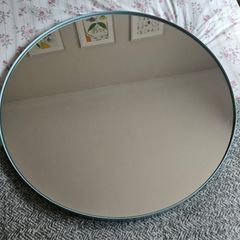 Round Mirror