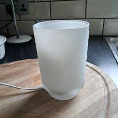 Table lamp
