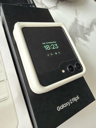 Samsung Galaxy Z Flip 5 256GB