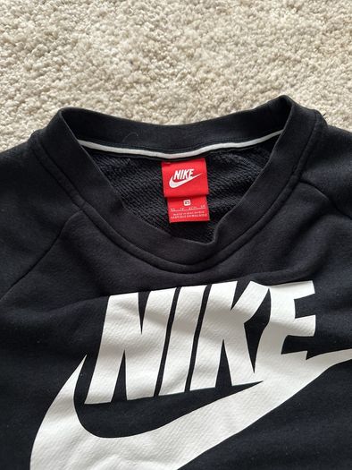 Nike black sweatshirt (xs)