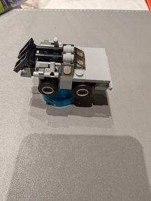 lego dimensions Delorean and Marty mc fly stand