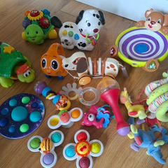 Mix of baby & toddler toys