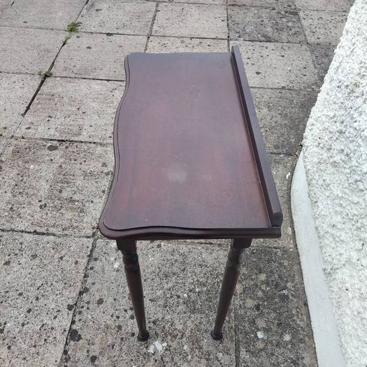 Hall table