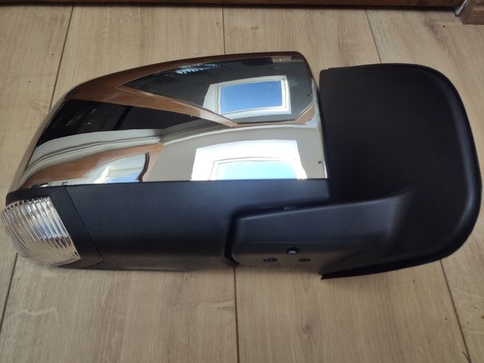 Isuzu D-Max Mirror