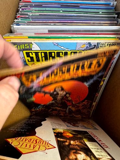 DC, Marvel Long Comic Box w 290 comics for Sale
