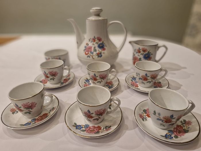 Vintage Alfred Meakin floral tea set