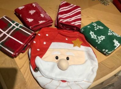 Christmas Guest Towels & Toilet Cover