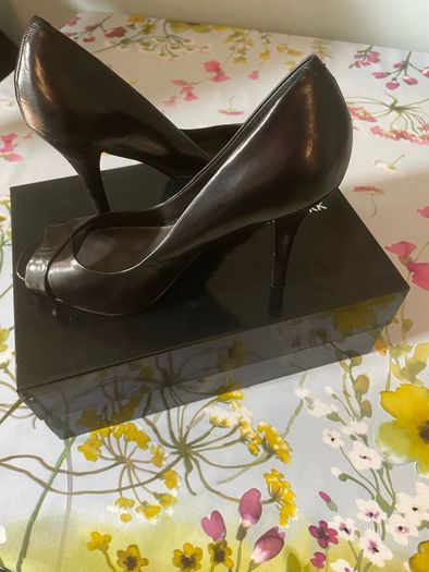 Jones New York Heels