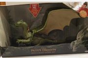 Disney Pete's Dragon and Elliot Flying Set