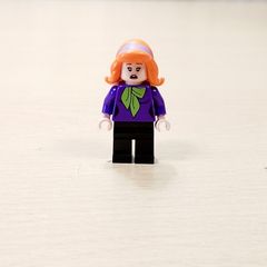LEGO Scooby Doo Daphne Blake Minifigure