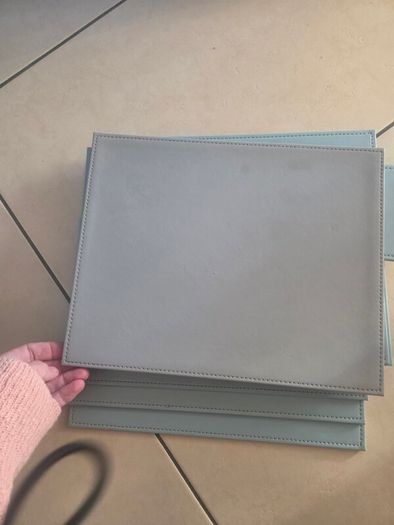 place mats and coasters 6 blue and grey