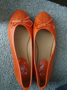 Flats/ shoes