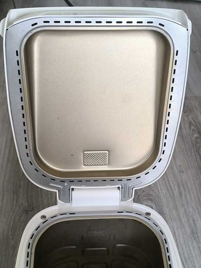Panasonic SD-2500 bread maker