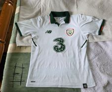 Ireland Football Away Jersey 2017 to 2018 Medium Boys New Balance