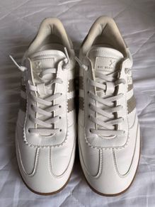 XTI white woman's trainers size UK6/EU39 excellent condition