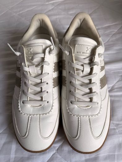 XTI white woman's trainers size UK6/EU39 excellent condition