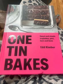 cook book one tin bakes Edd Kimber